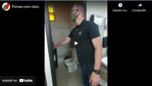 Portas com vidro